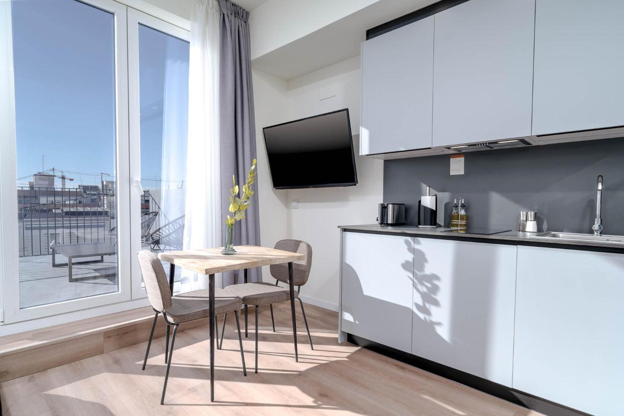 Limehome Valencia Carrer De Sant Jacint Exterior foto