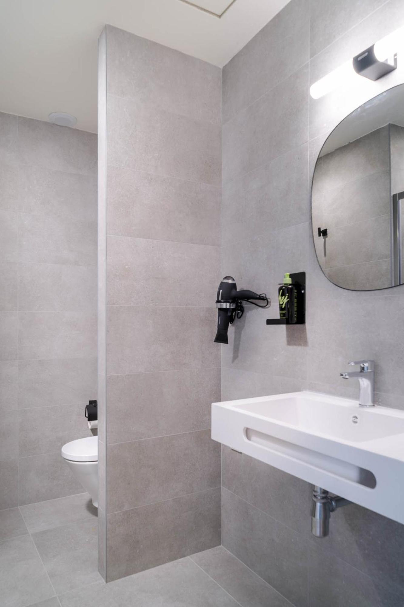 Limehome Valencia Carrer De Sant Jacint Zimmer foto